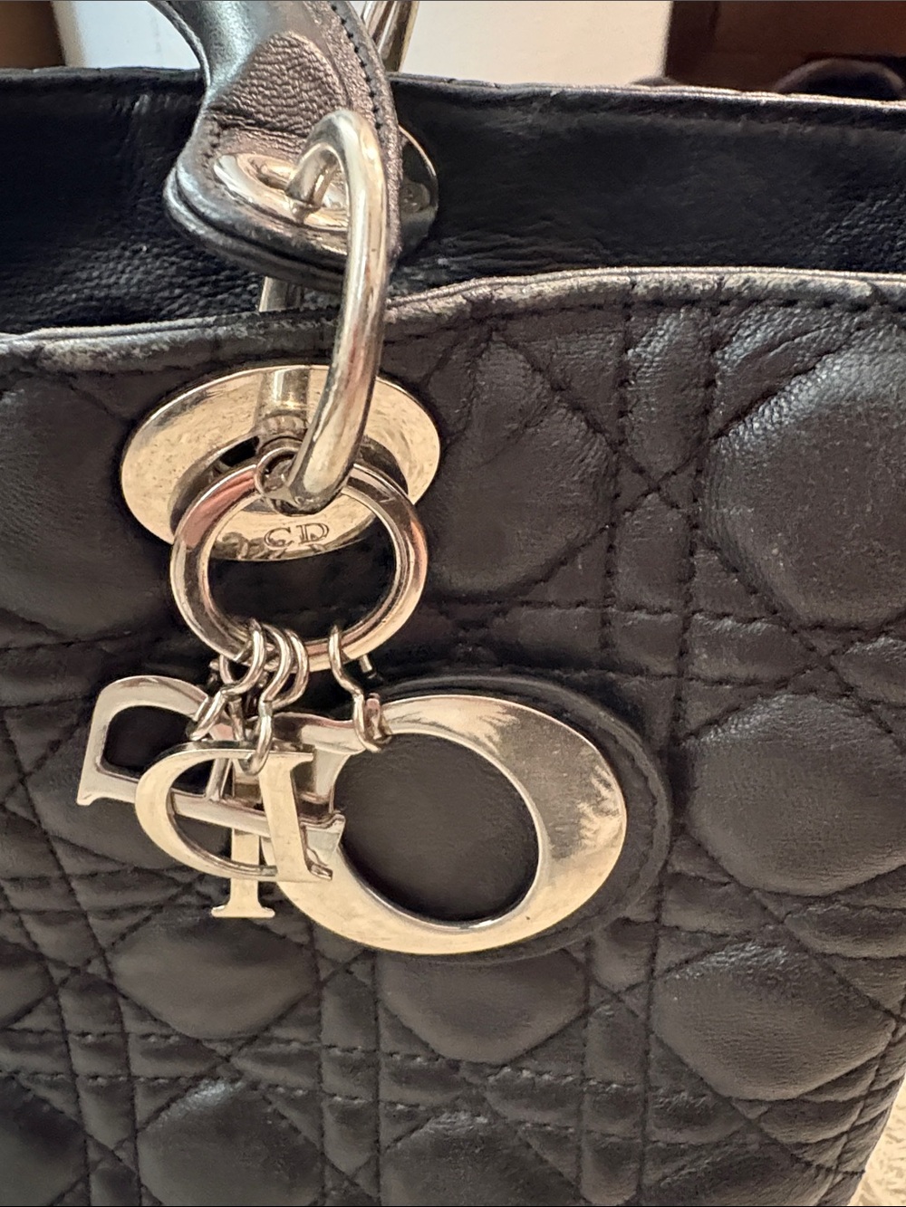 Black Quilted Leather Satchel Handbag - Designer Style - Picture 6 of 13